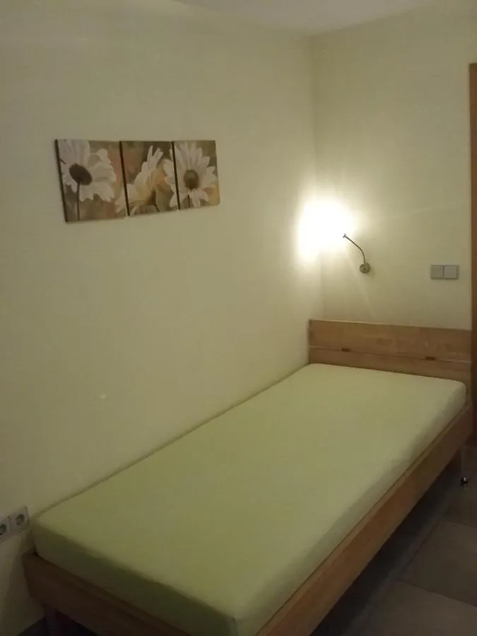 Guest house Gaestezimmer , Pension Wauri Waldenbuch